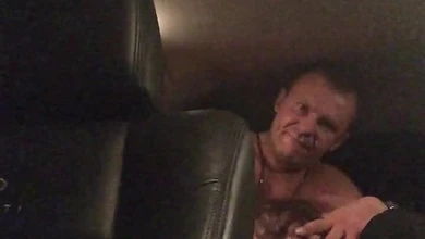 Елену Беркову трахает в тачке ее бывший парень. Поимел в рот и в пизду участницу Дом-2.