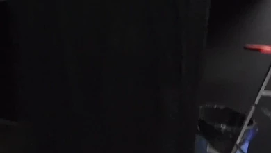 Подружка без трусиков соблазнила парня на секс во время занятий спортом. С окончанием на сиськи.