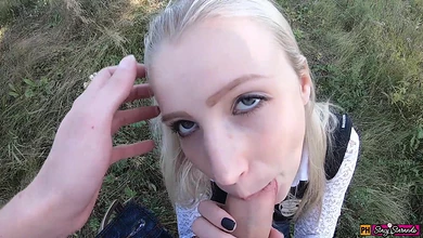 Пикапер подвёз 18-летнюю девушку и выеб её на природе под пение птичек