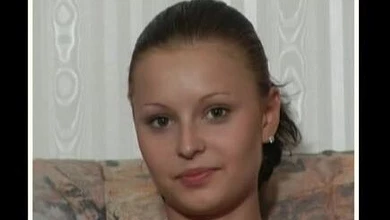 18-летняя симпатяжка с татуированной писькой дала Пьеру Вудману в жопу