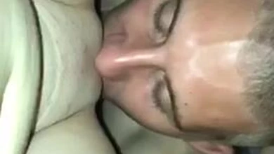 Мой муж очень любит лизать киску